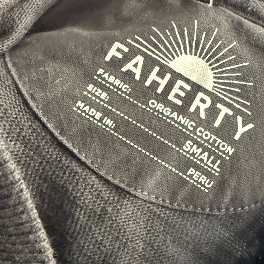 Faherty Sunwashed Organic Cotton Hoodie in Dark Grey *DEFECTS* - Picture 5 of 6